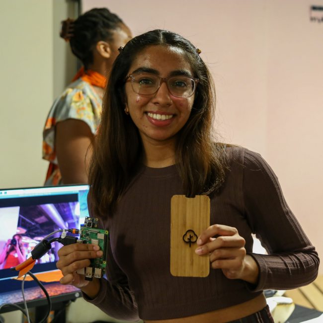 Cornell Student Develops a Greener Phone