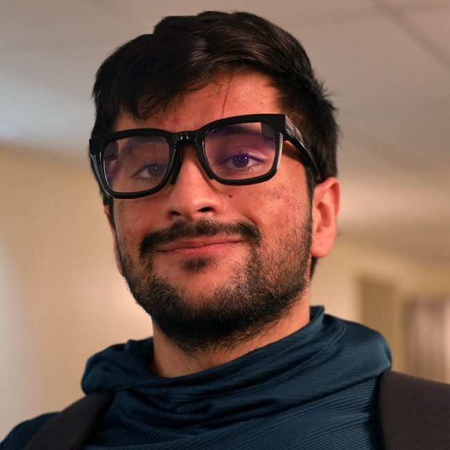 Student creates smart glasses for people with hearing loss